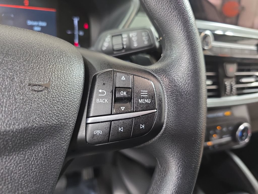 Used 2025 Ford Escape Active AWD/4WD image 17