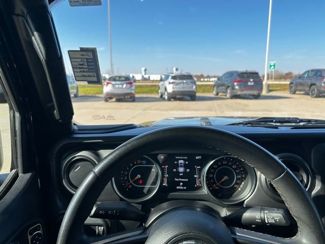 Used 2023 Jeep Gladiator Willys image 22