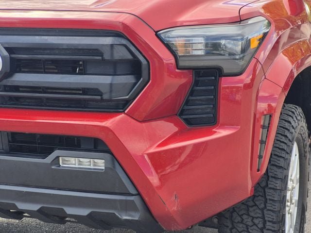 Used 2024 Toyota Tacoma SR5 AWD/4WD image 5