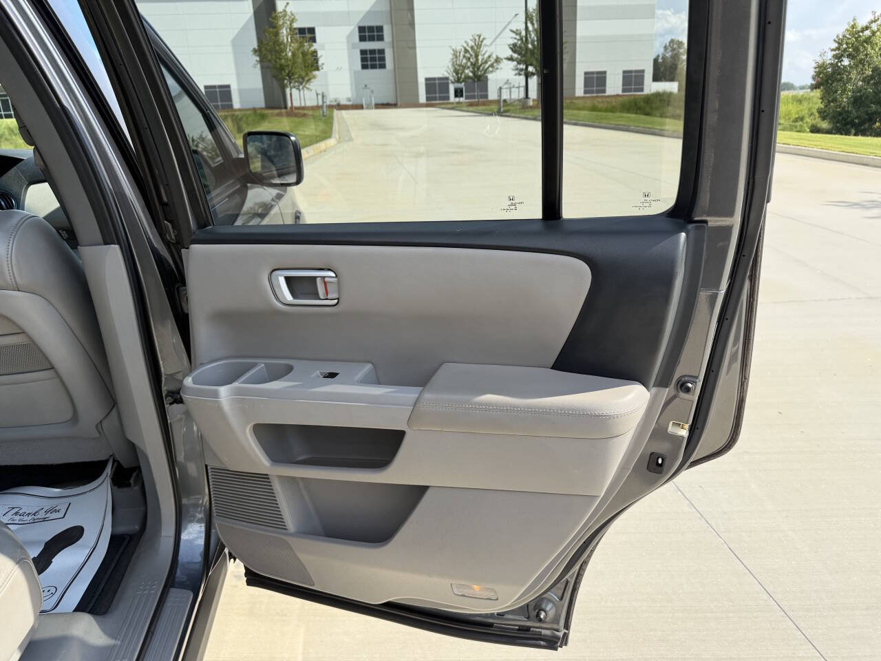 Used 2011 Honda Pilot EX-L image 25