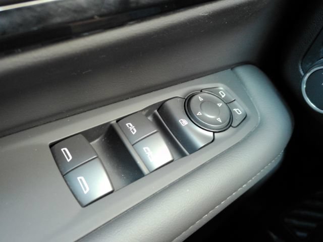 Used 2026 Chevrolet Tahoe LT RWD image 38