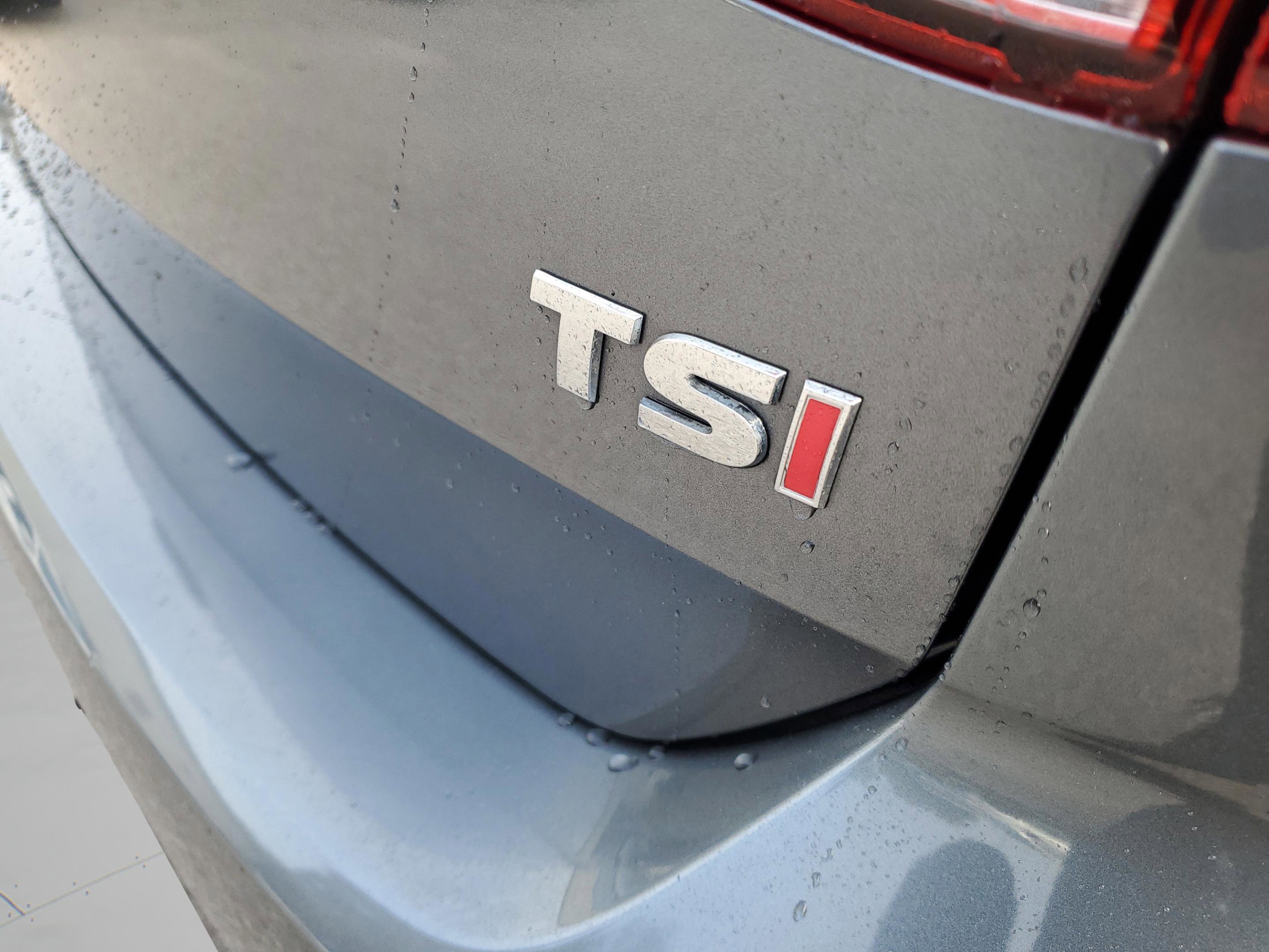 Used 2016 Volkswagen Golf S image 28