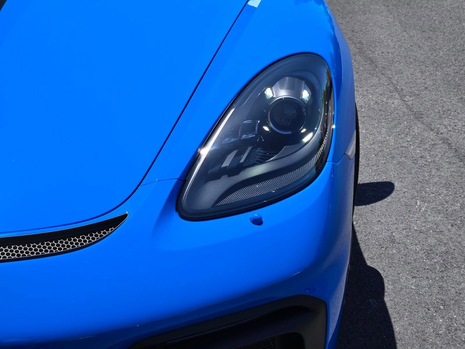 Certified 2023 Porsche 718 Cayman GT4 RWD image 13
