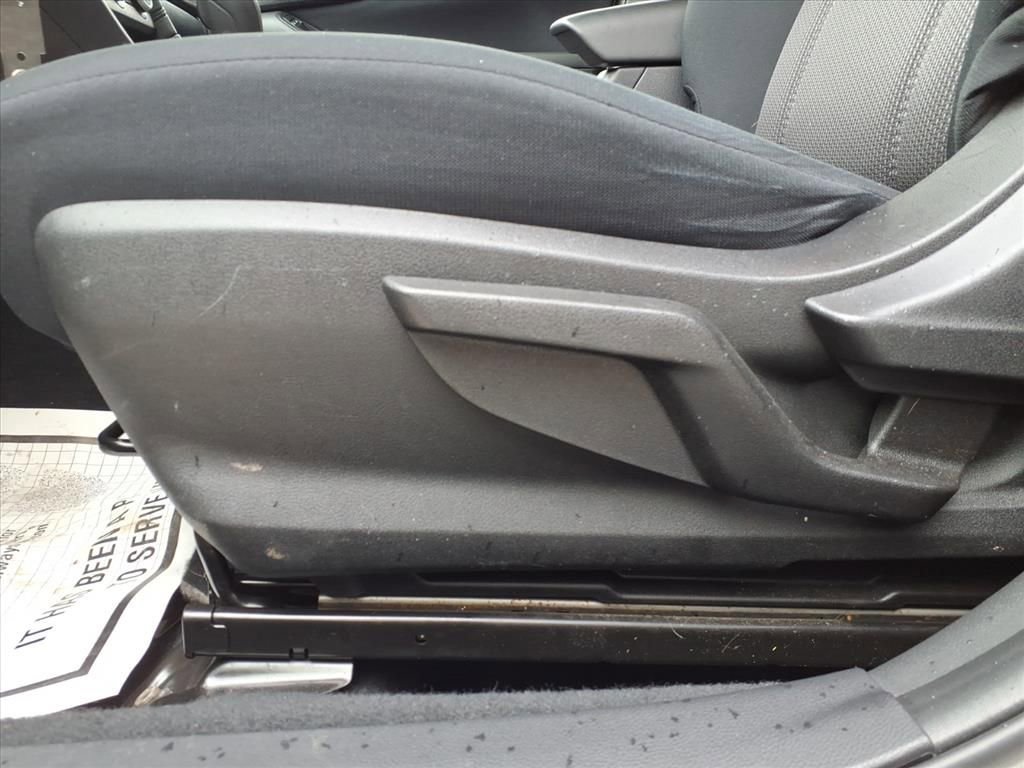 Used 2023 Subaru Crosstrek 2.0i image 16