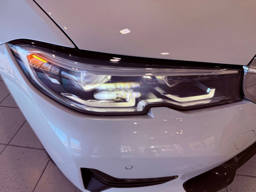 Used 2022 BMW 330i Sedan image 16