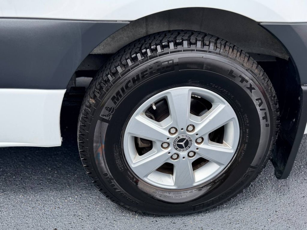 Used 2019 Mercedes-Benz Sprinter 2500 image 6