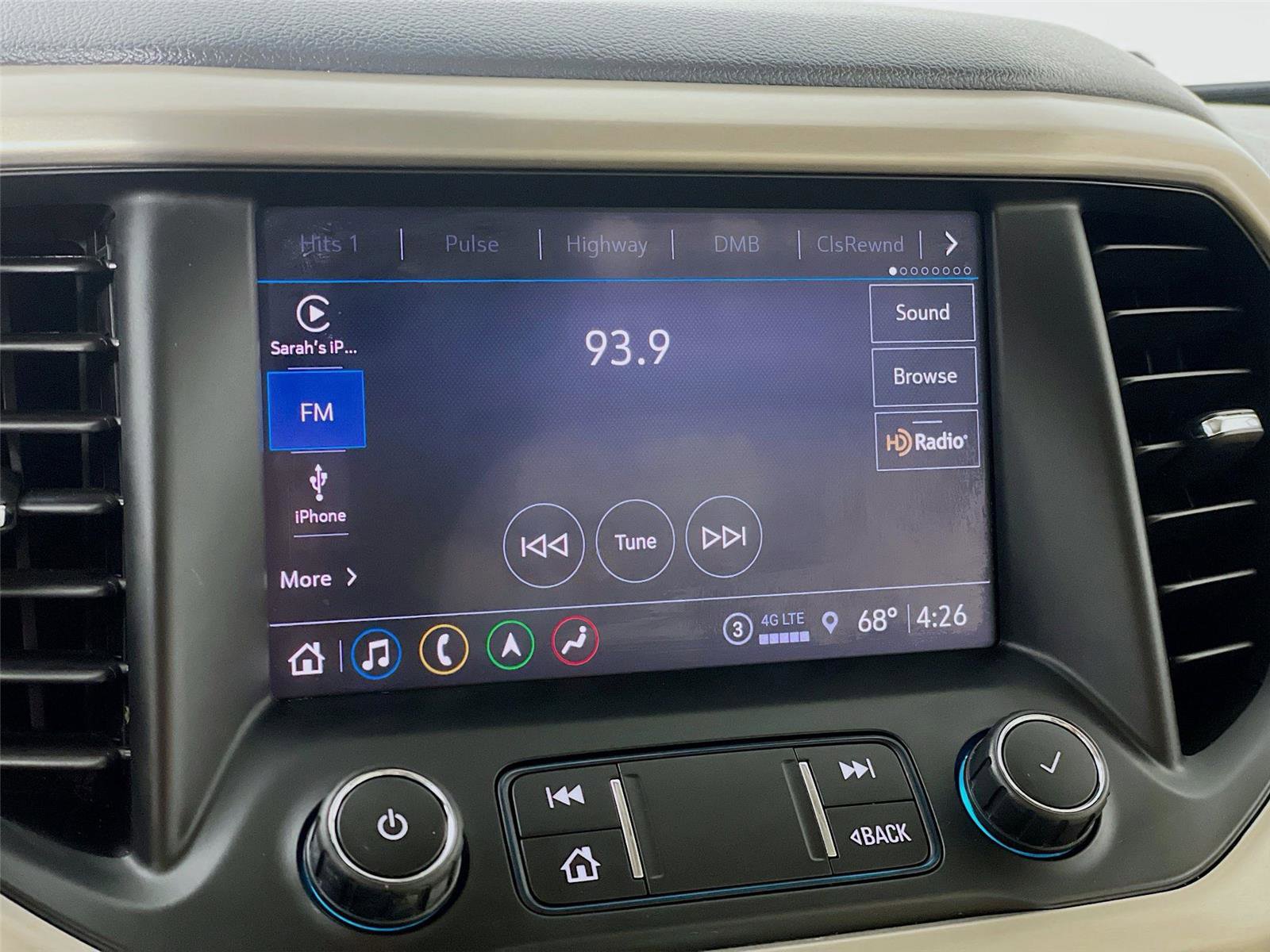 Used 2021 GMC Acadia Denali w/ Denali Technology Package image 20