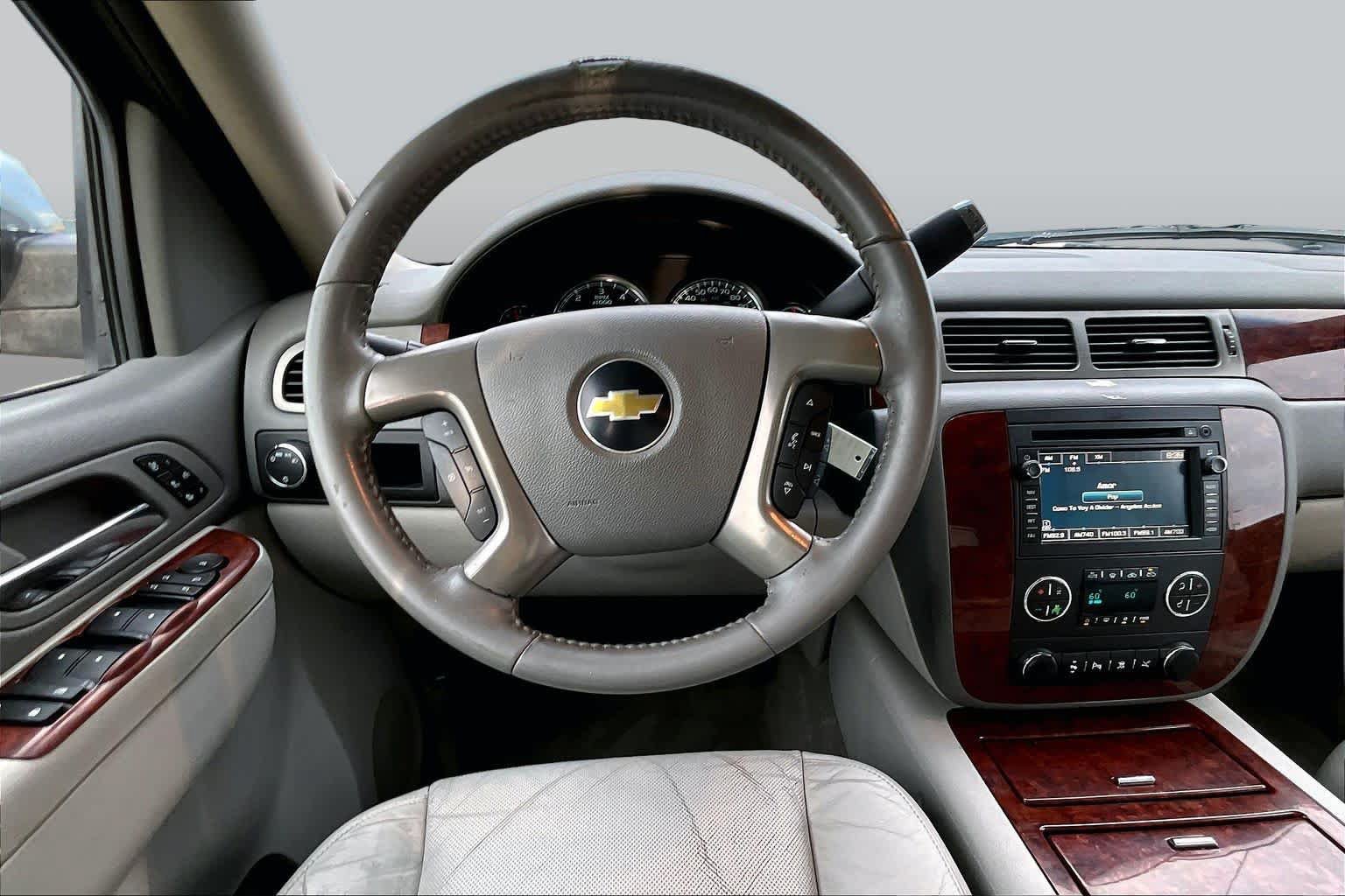Used 2011 Chevrolet Avalanche LTZ RWD image 5