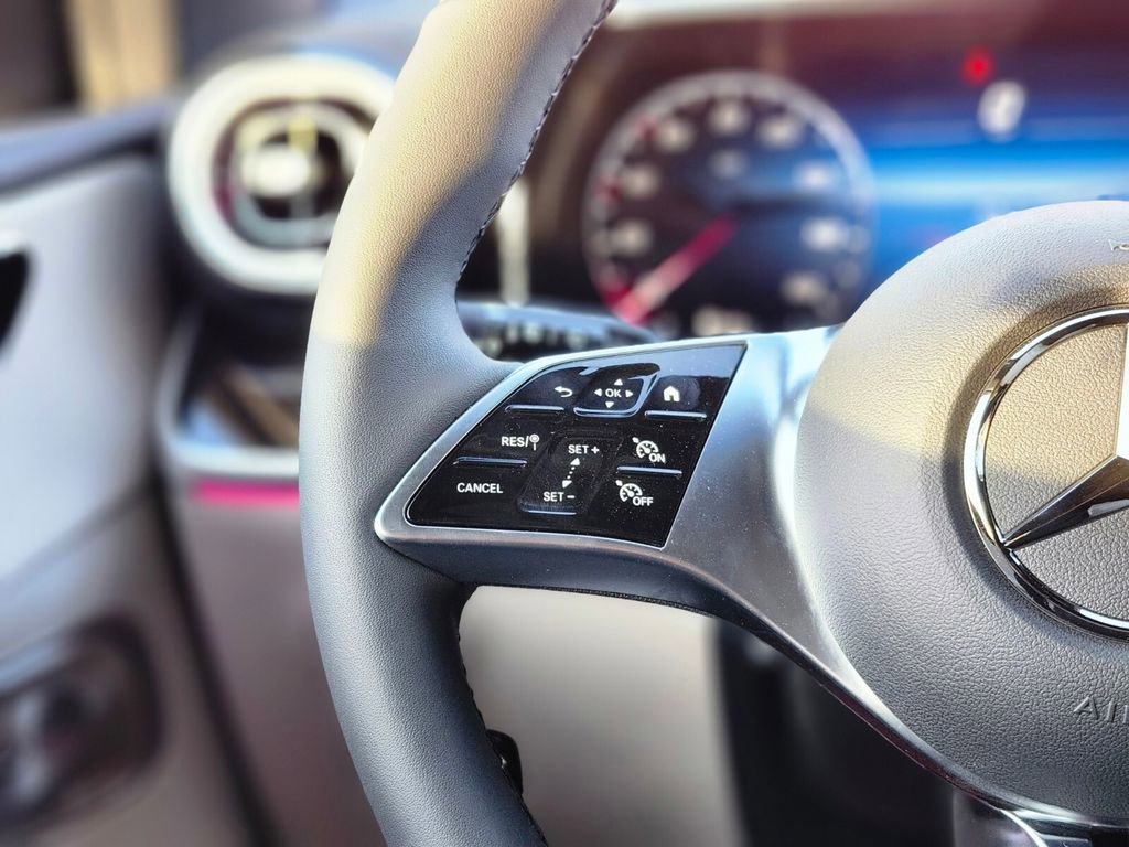 New 2026 Mercedes-Benz GLC 300 4MATIC image 29