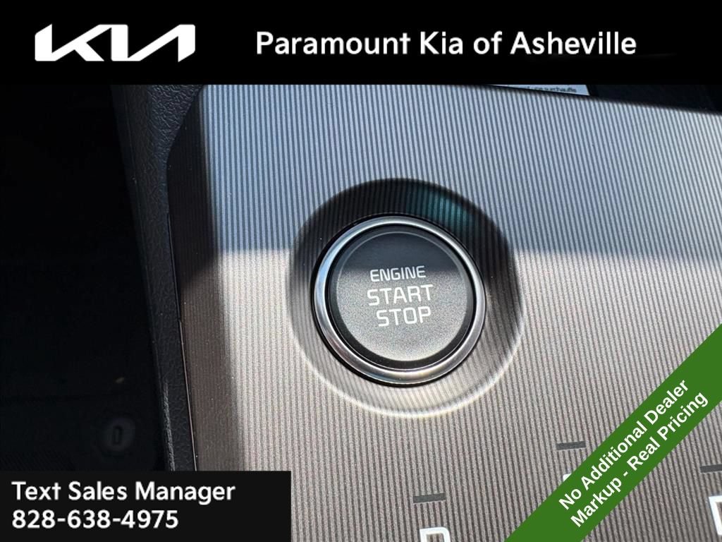 New 2026 Kia Sportage EX AWD/4WD image 13