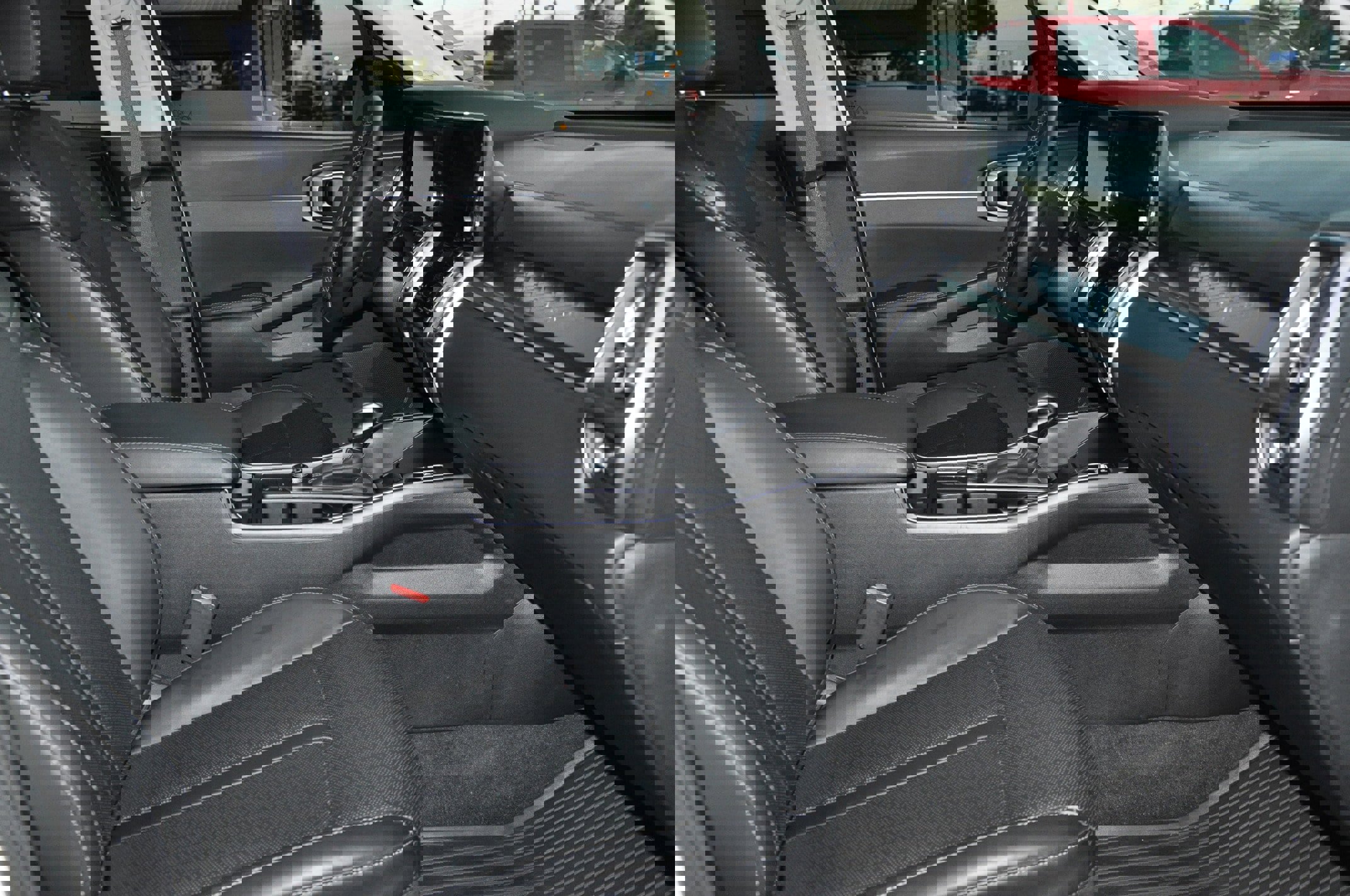 Used 2023 Kia Sorento S w/ Panoramic Sunroof Package image 16