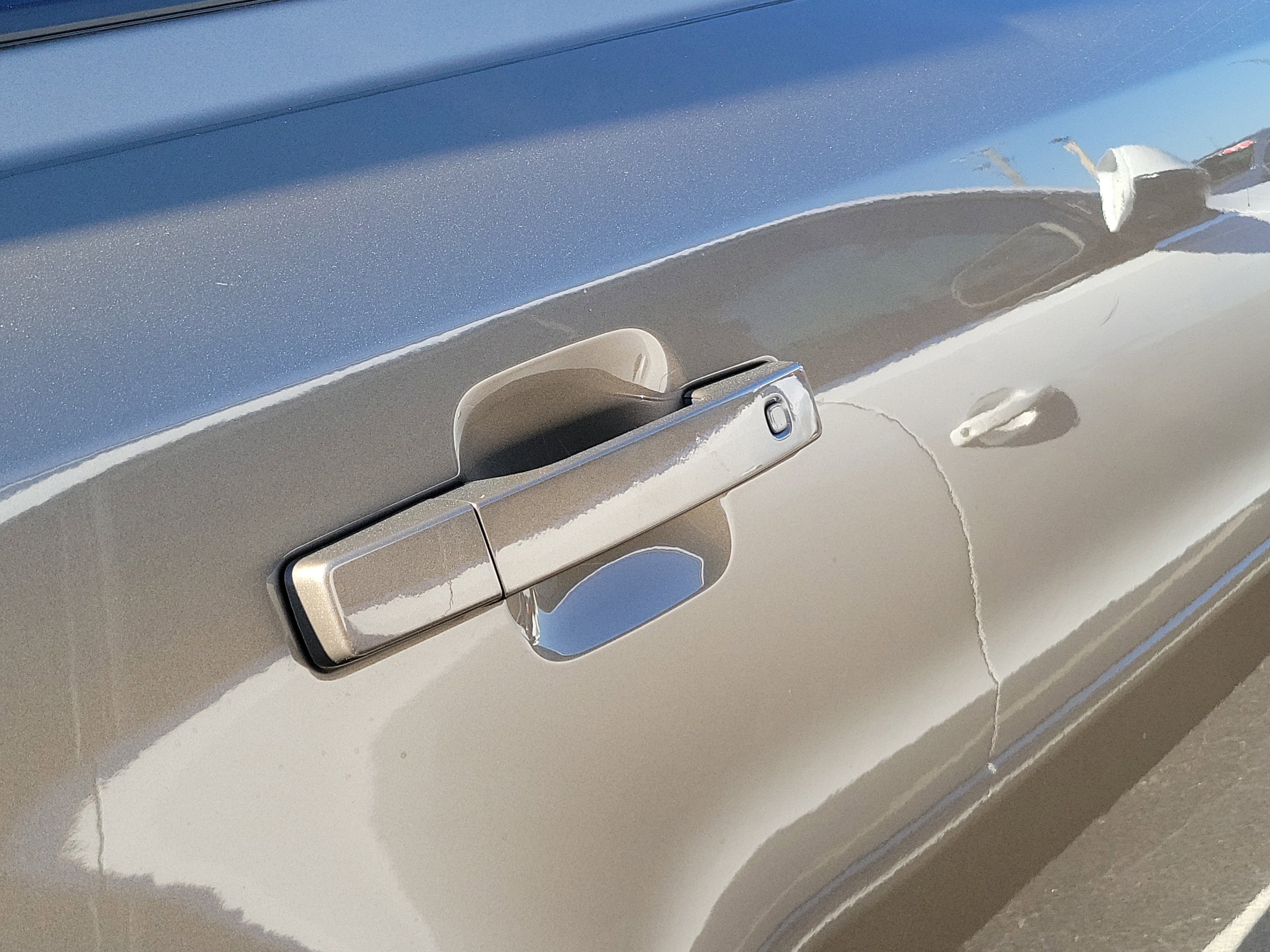 Used 2025 Land Rover Defender 110 S image 9