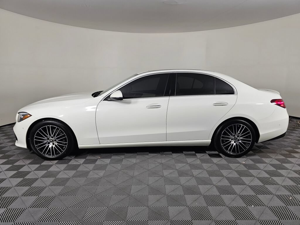 Used 2025 Mercedes-Benz C 300 4MATIC Sedan image 6