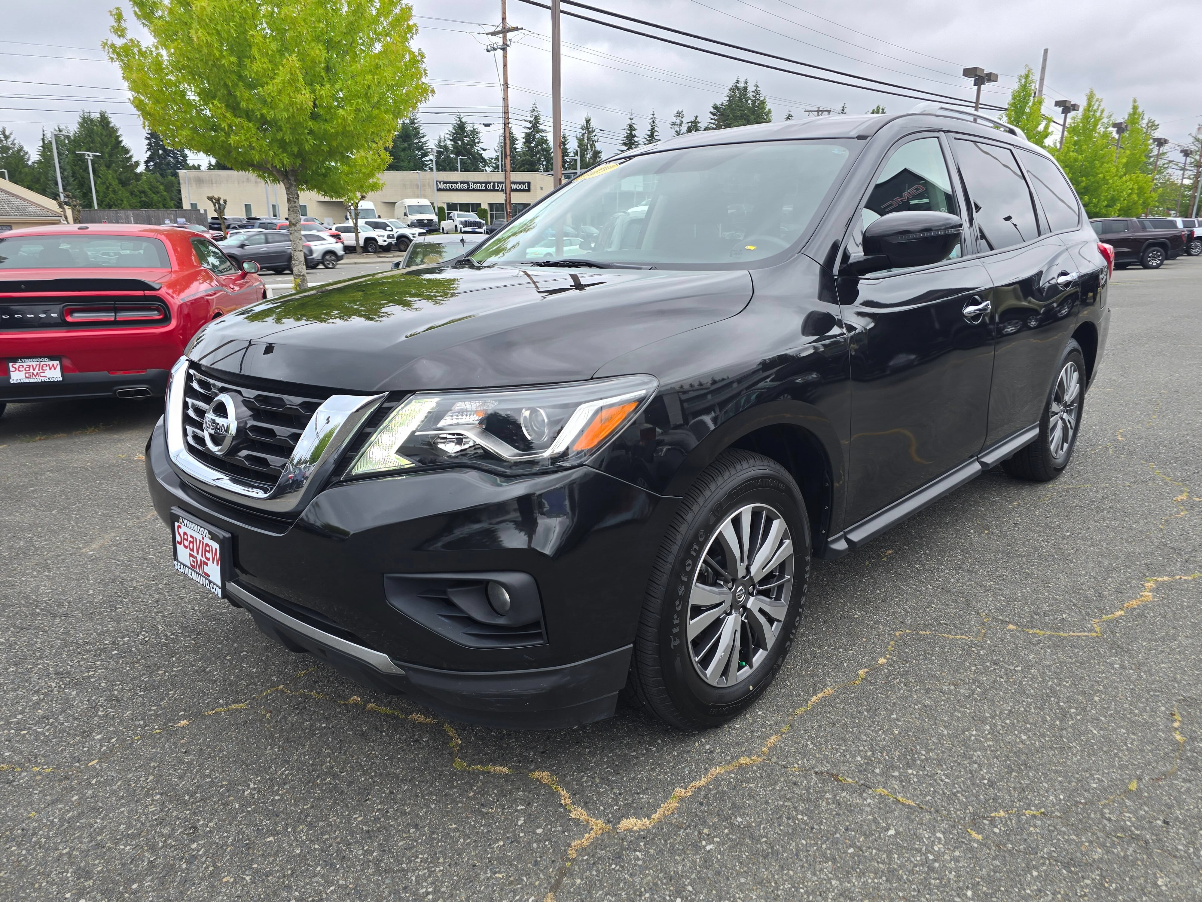 Used 2019 Nissan Pathfinder SV FWD image 7