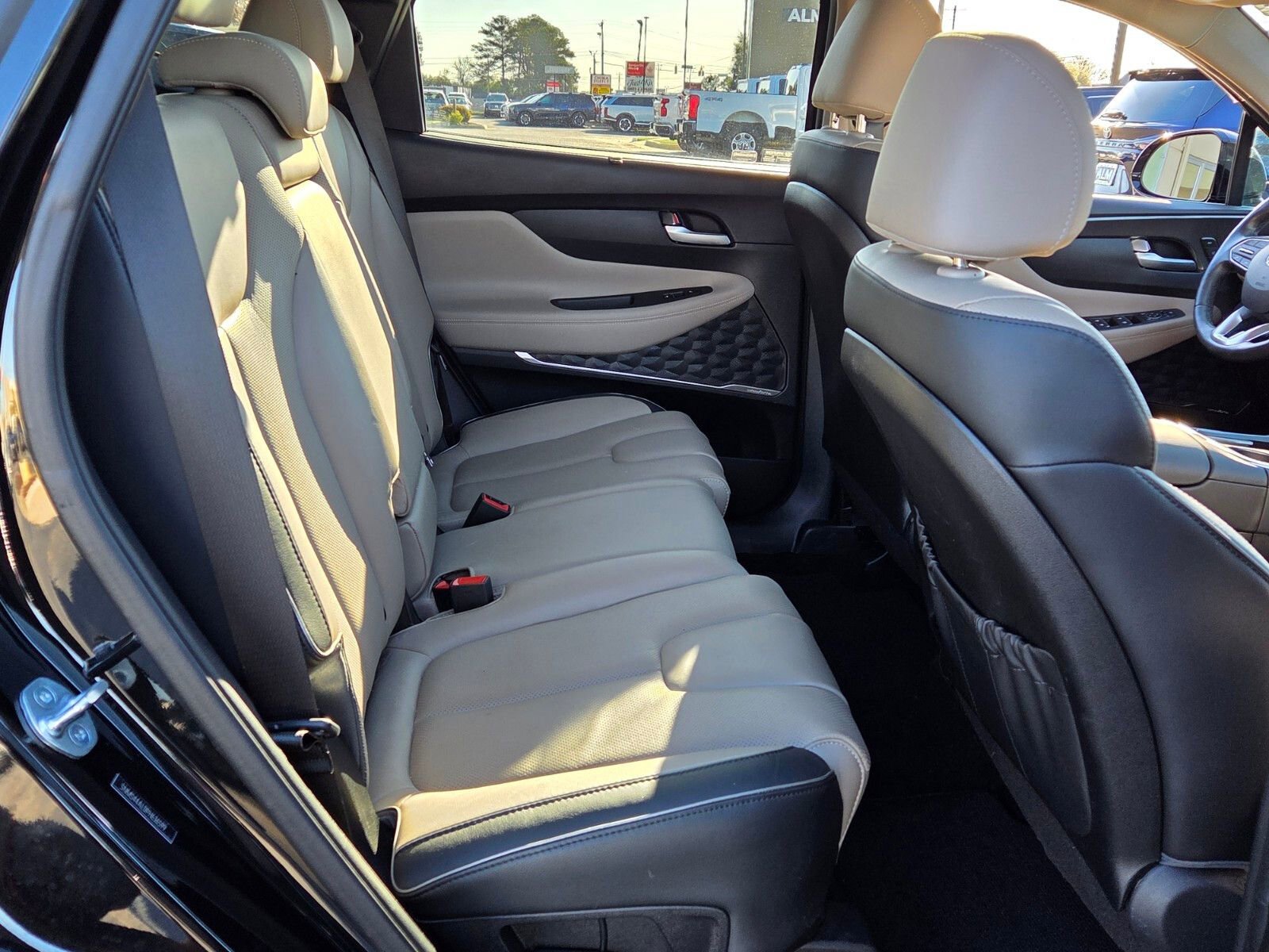 Certified 2023 Hyundai Santa Fe Limited image 17