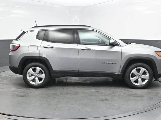 Used 2021 Jeep Compass Latitude w/ Convenience Group AWD/4WD image 9