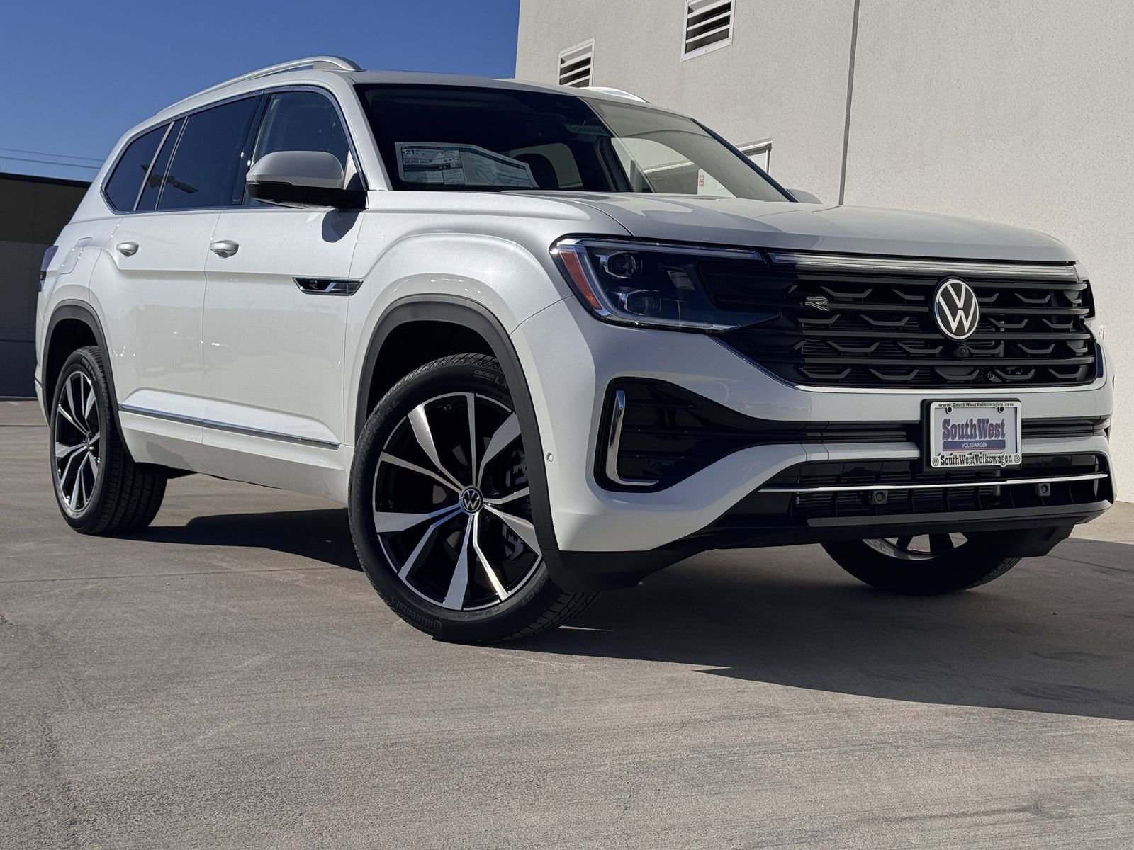 New 2026 Volkswagen Atlas SEL Premium R-Line image 2