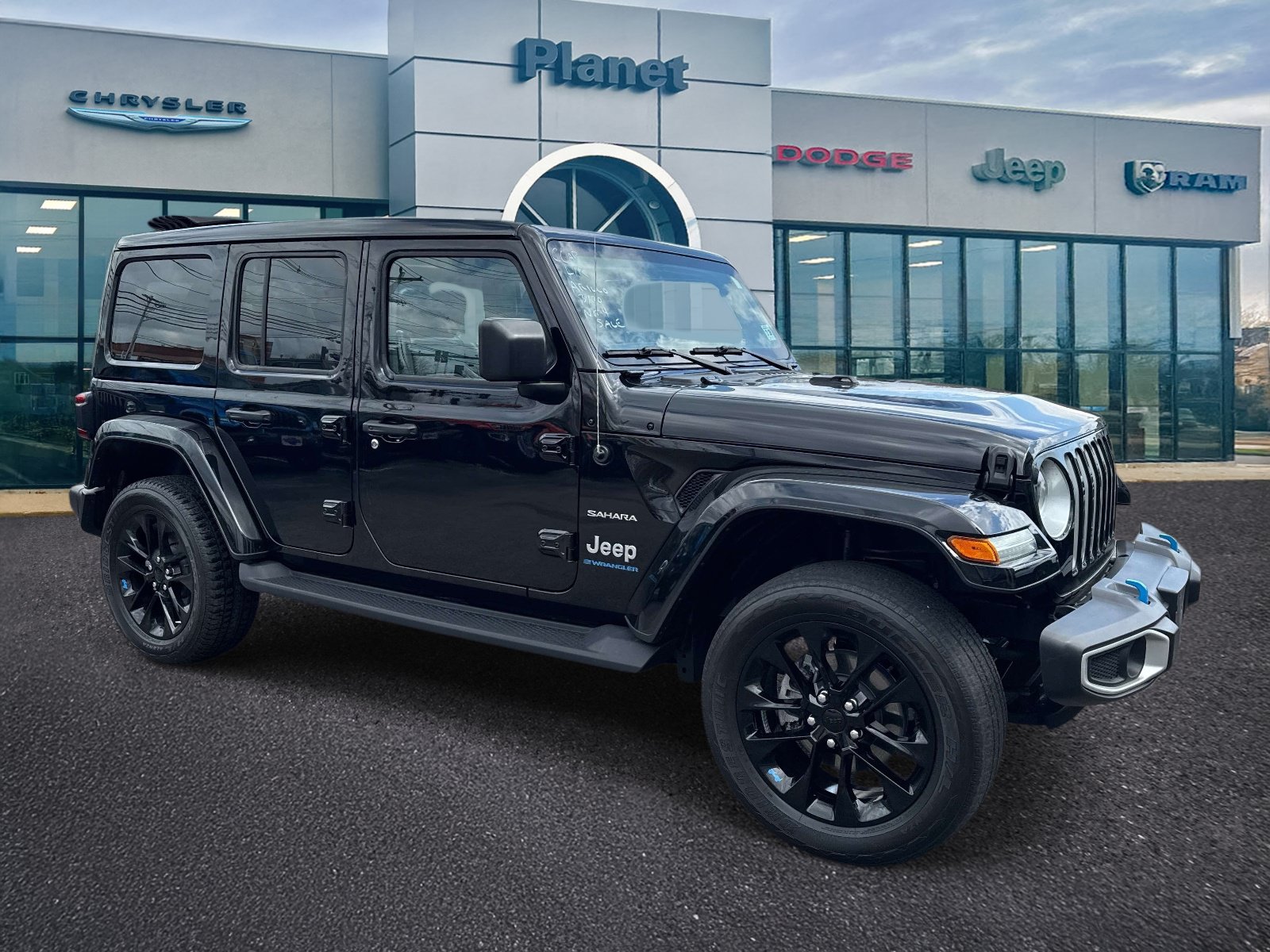 Used 2023 Jeep Wrangler Unlimited Sahara w/ Cold Weather Group