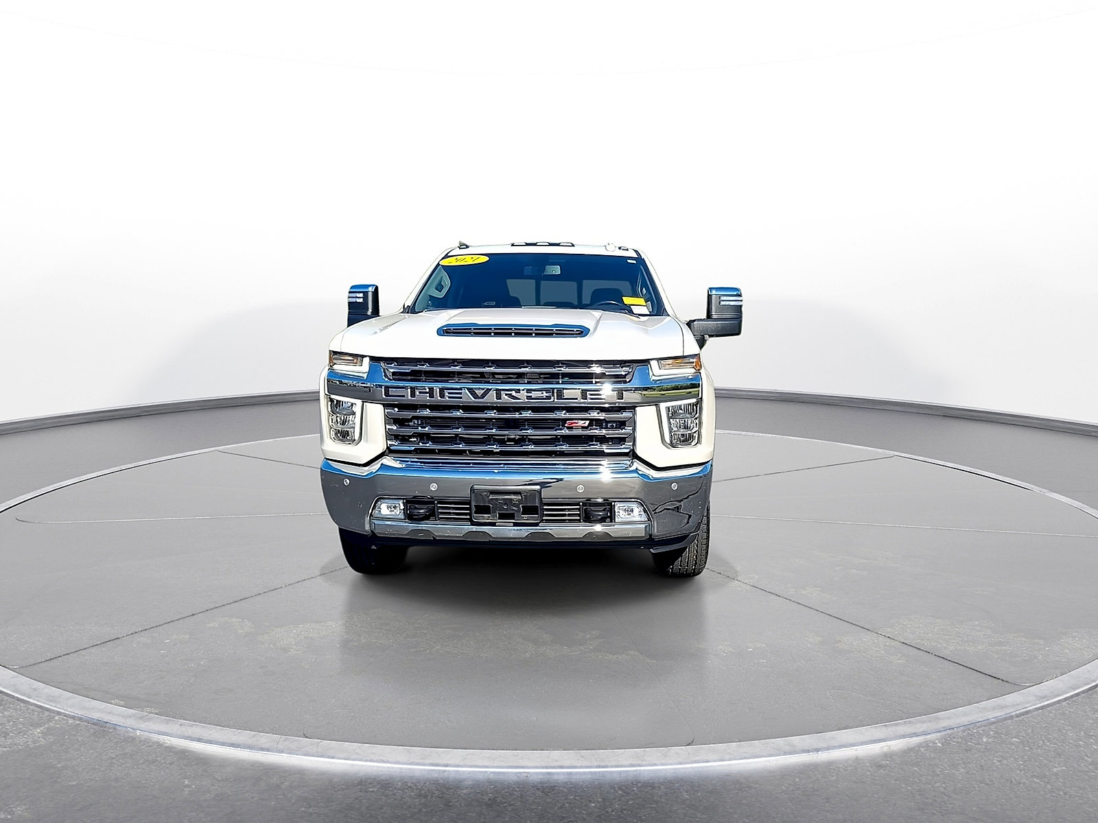 Used 2021 Chevrolet Silverado 3500 LTZ w/ LTZ Plus Package AWD/4WD image 3