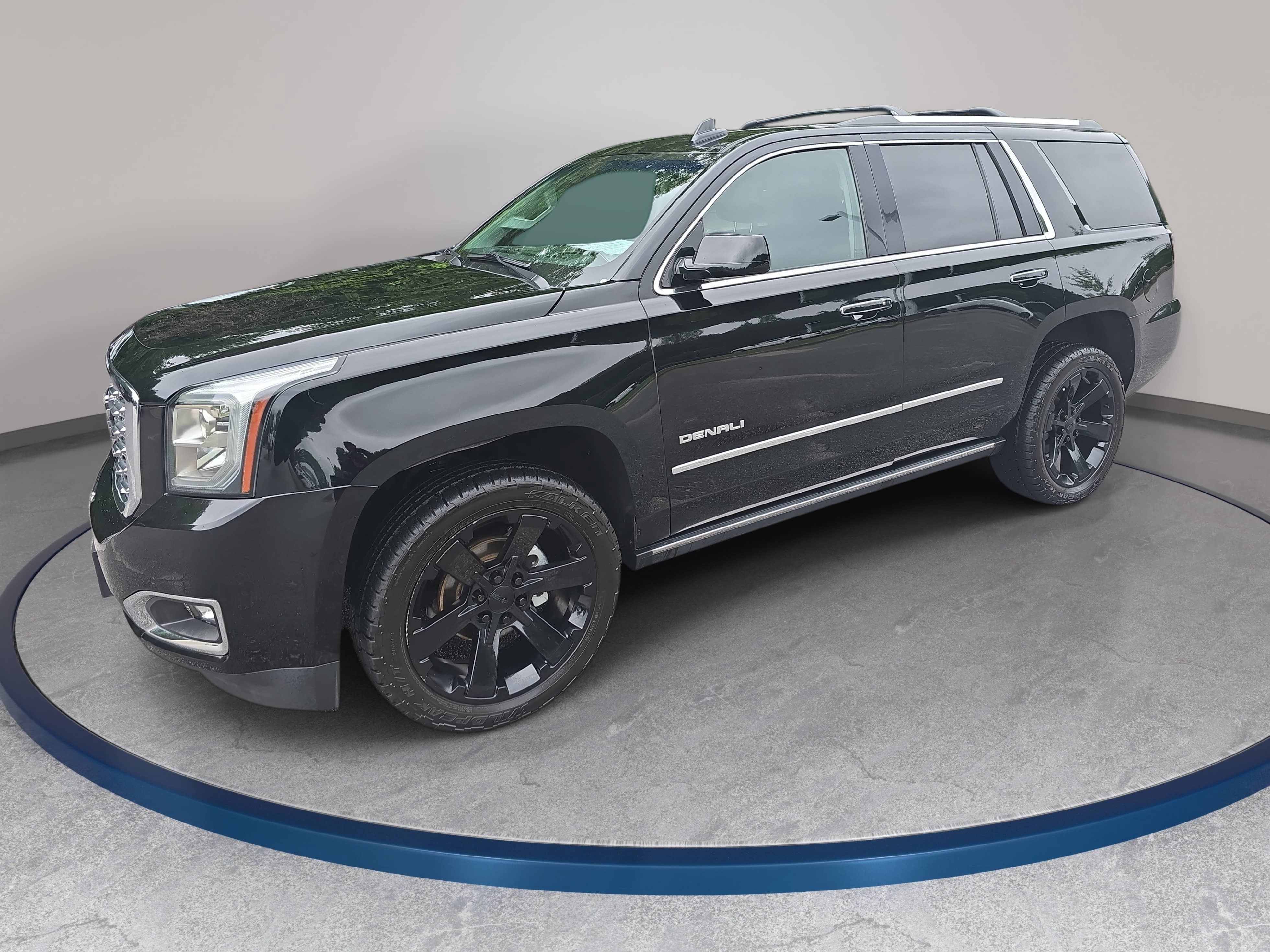 Used 2018 GMC Yukon Denali w/ Open Road Package AWD/4WD image 1