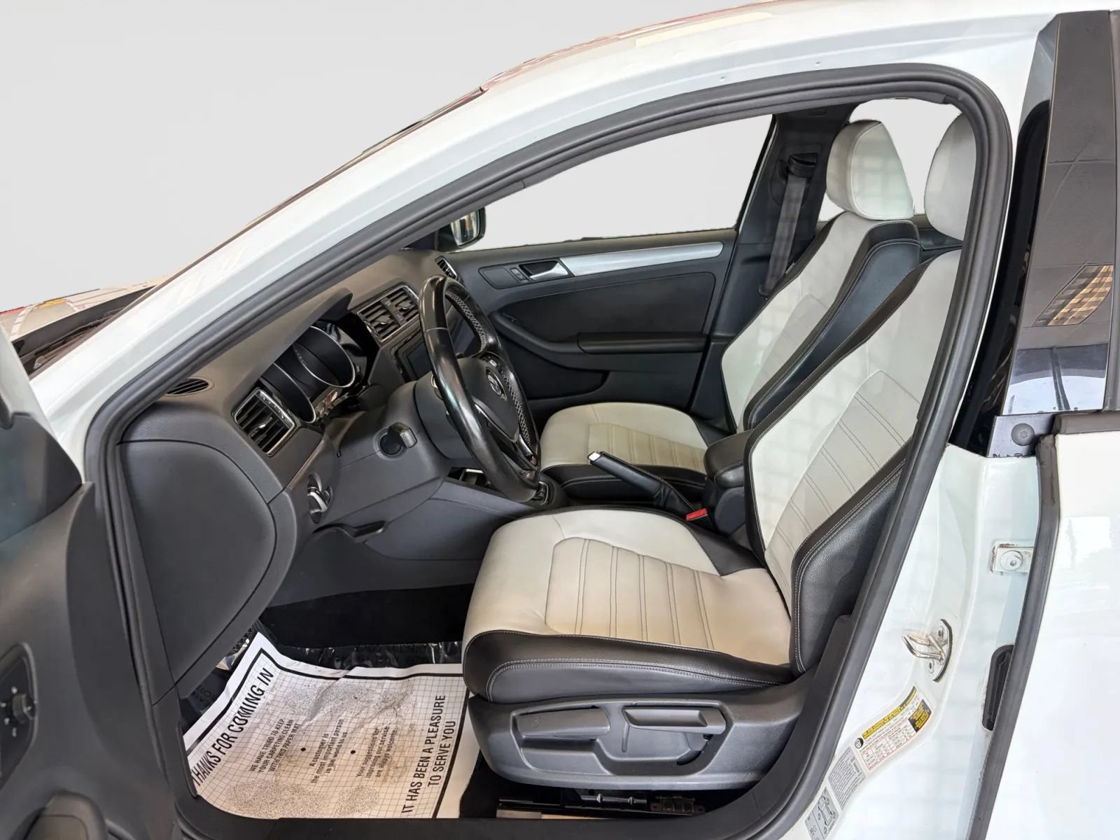 Used 2017 Volkswagen Jetta Sport FWD image 12