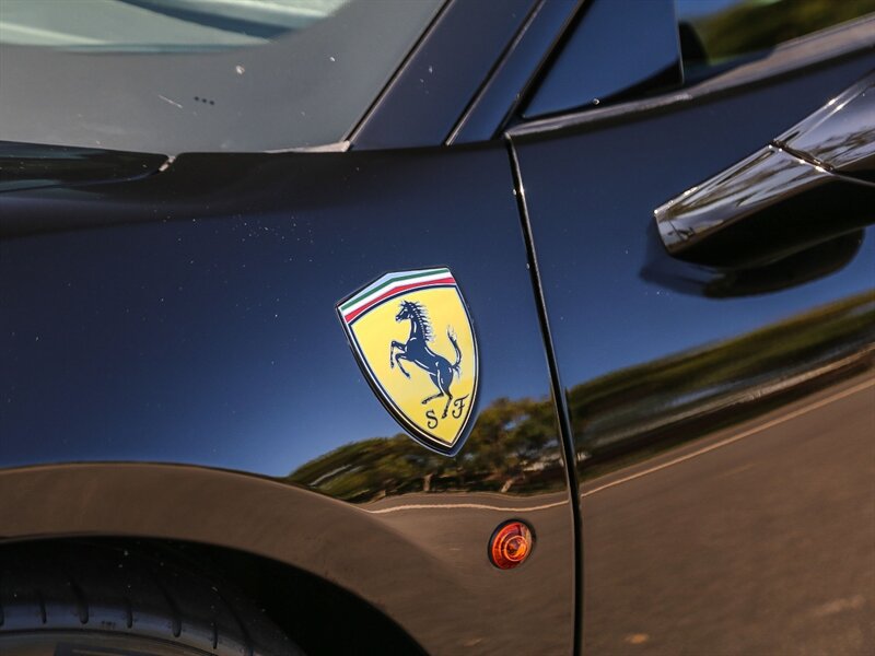Used 2016 Ferrari 488 GTB RWD image 16