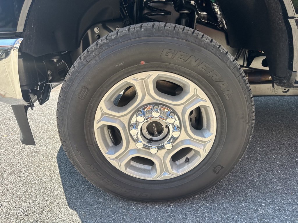 New 2025 Ford F250 XLT w/ 360-Degree Camera Package image 10