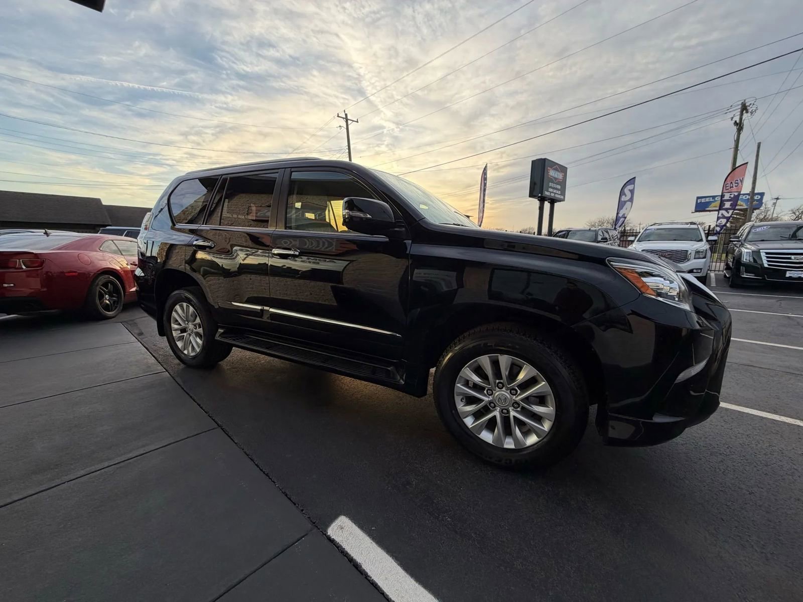 Used 2018 Lexus GX 460 Premium w/ Premium Package image 12