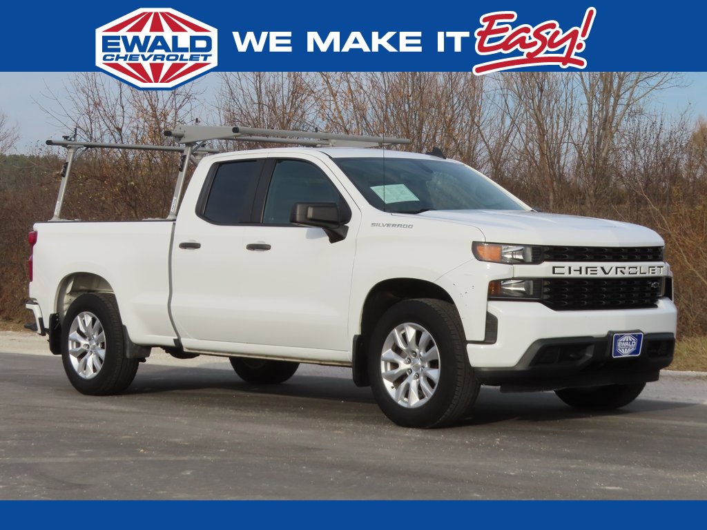 Used 2021 Chevrolet Silverado 1500 Custom image 1