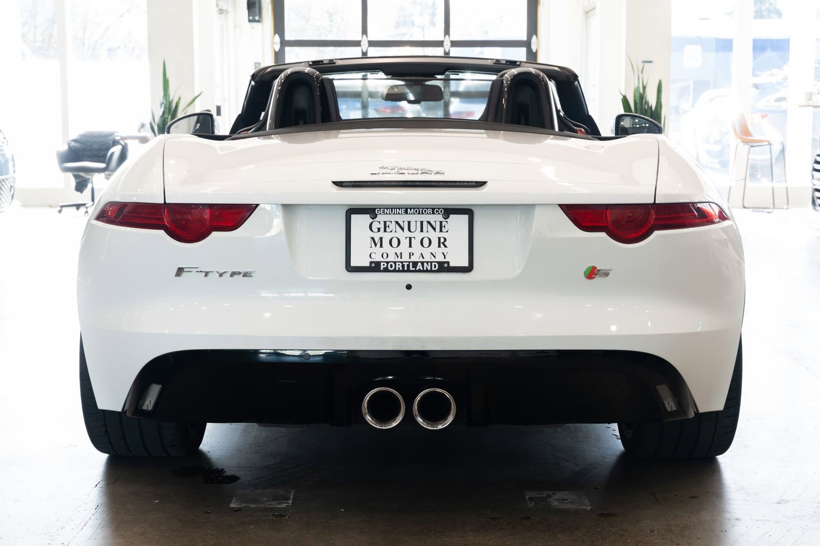 Used 2014 Jaguar F-TYPE S image 5
