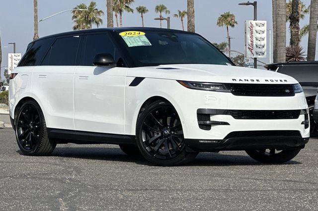 Used 2024 Land Rover Range Rover Sport SE AWD/4WD image 2