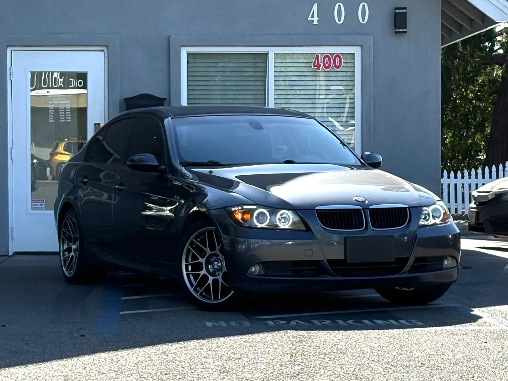 Used 2006 BMW 325i Sedan RWD image 3