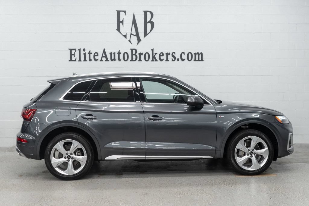 Used 2023 Audi Q5 2.0T Premium Plus w/ Premium Plus Package AWD/4WD image 5