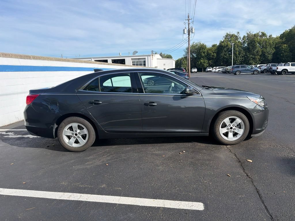 Used 2015 Chevrolet Malibu LT FWD image 6