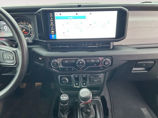 Used 2025 Jeep Wrangler Sport image 11