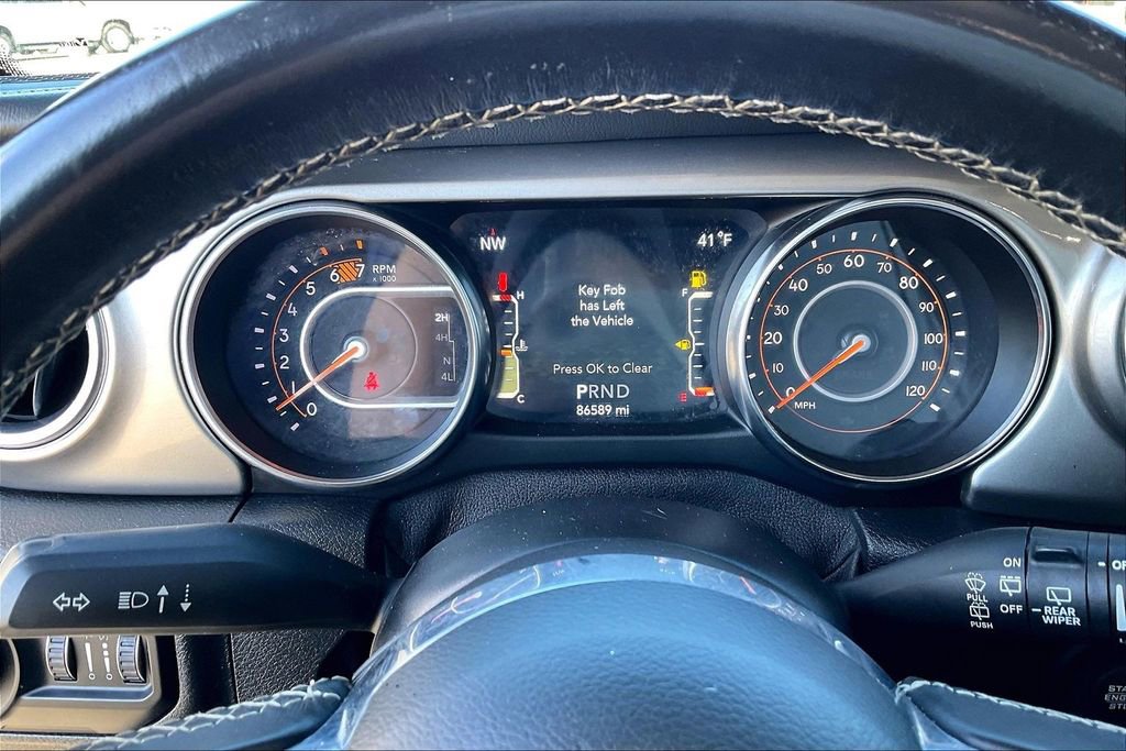 Used 2020 Jeep Wrangler Unlimited Sahara image 19