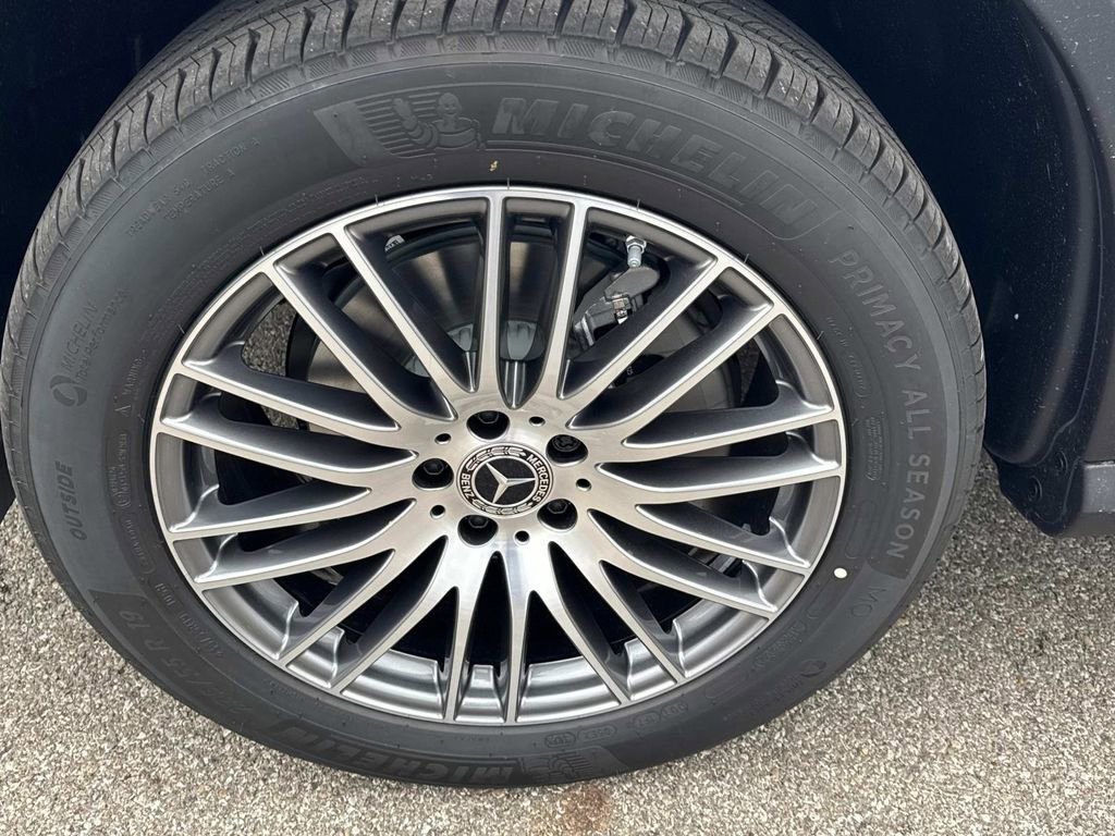 New 2026 Mercedes-Benz GLC 300 4MATIC image 11