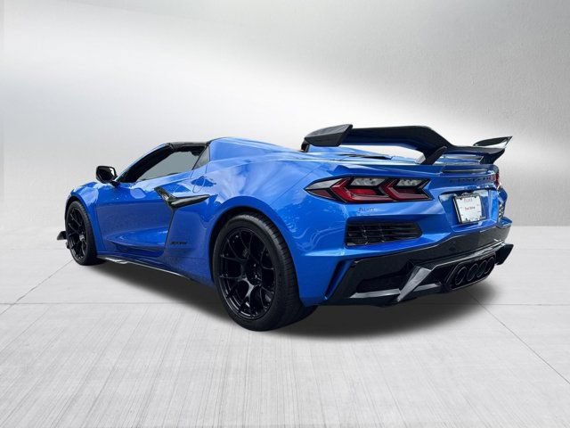 Used 2024 Chevrolet Corvette Z06 w/ Z07 Performance Package RWD image 8