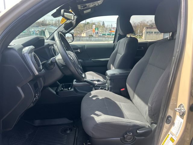 Used 2018 Toyota Tacoma TRD Off-Road image 9