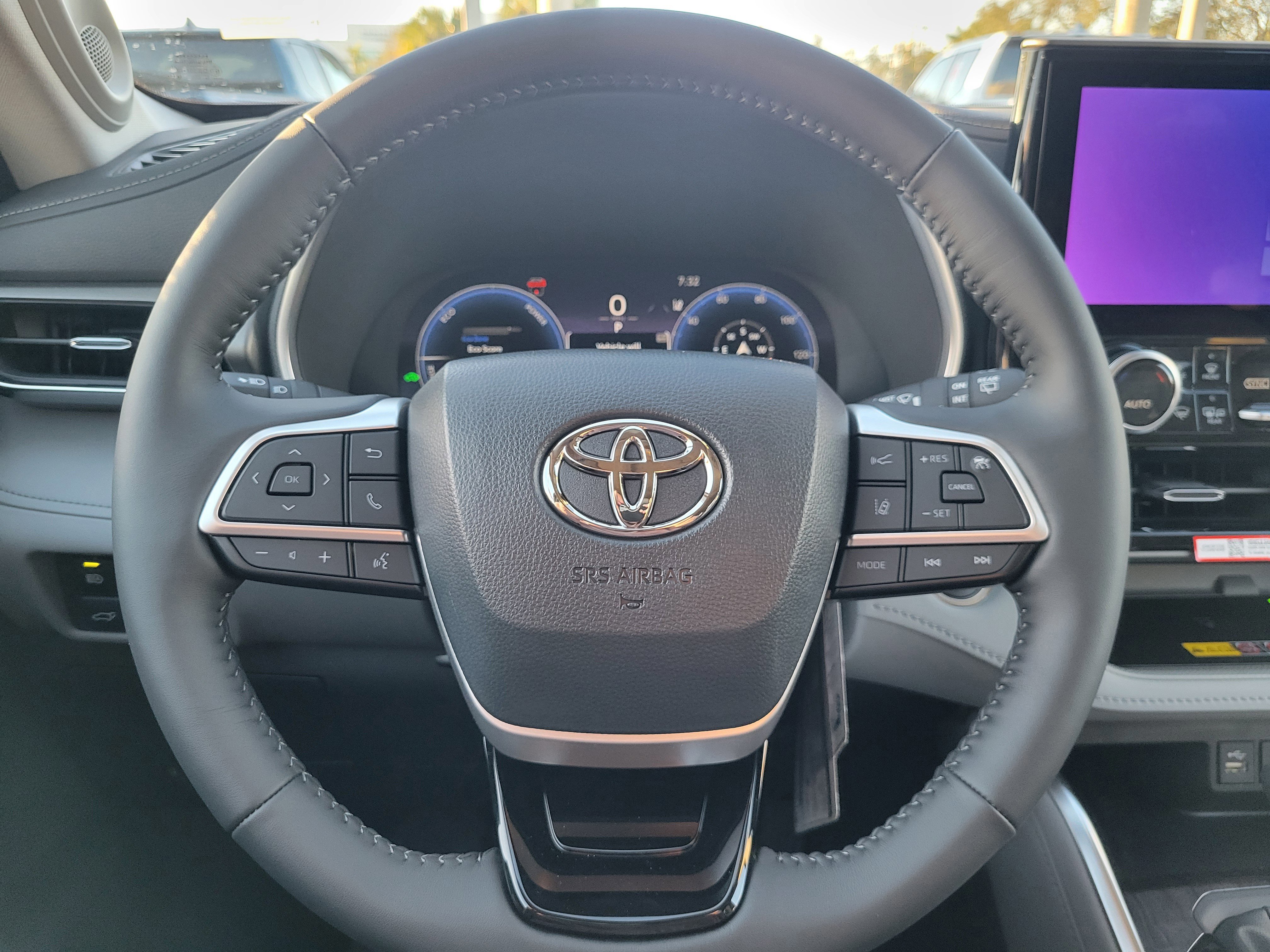 New 2026 Toyota Highlander Limited AWD/4WD image 24