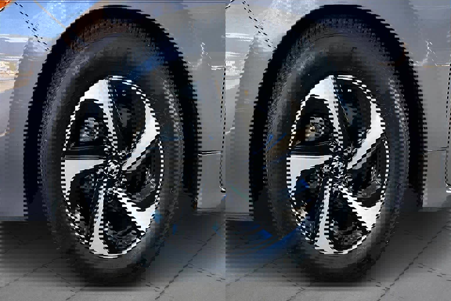 Used 2021 Honda Insight EX image 10