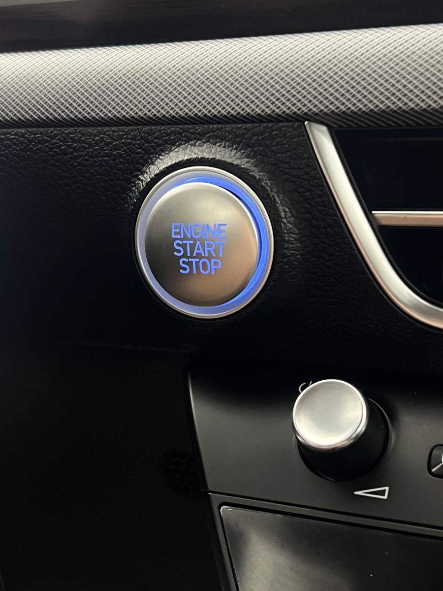 Used 2025 Hyundai Sonata SEL FWD image 8
