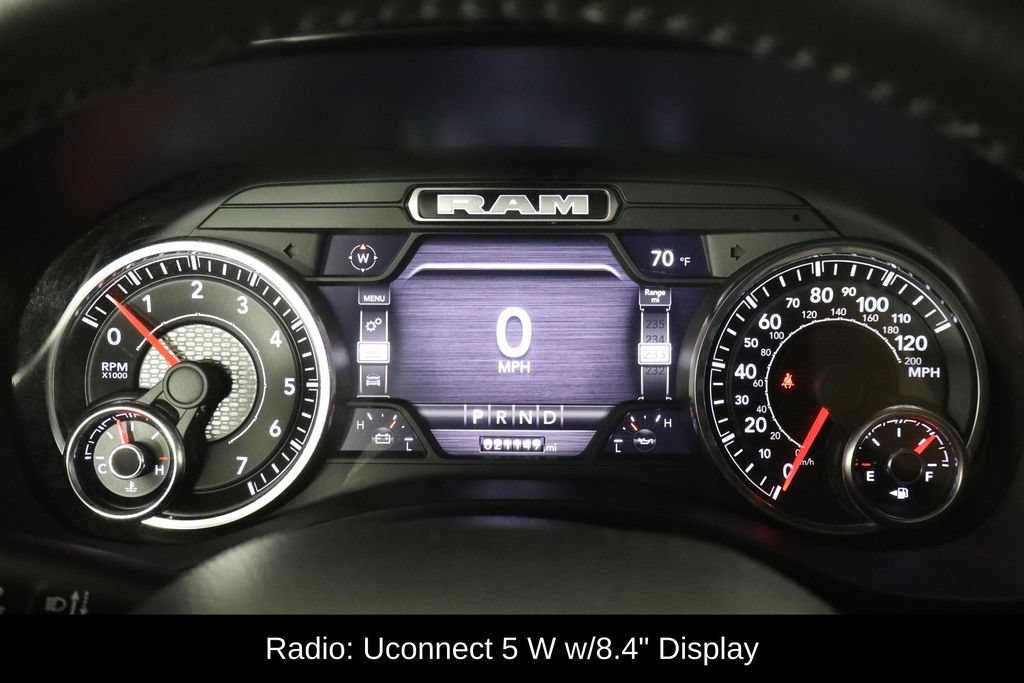Used 2022 RAM 1500 Big Horn AWD/4WD image 11
