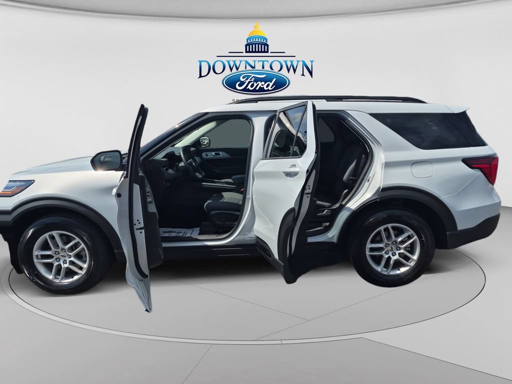 Used 2026 Ford Explorer Active AWD/4WD image 27