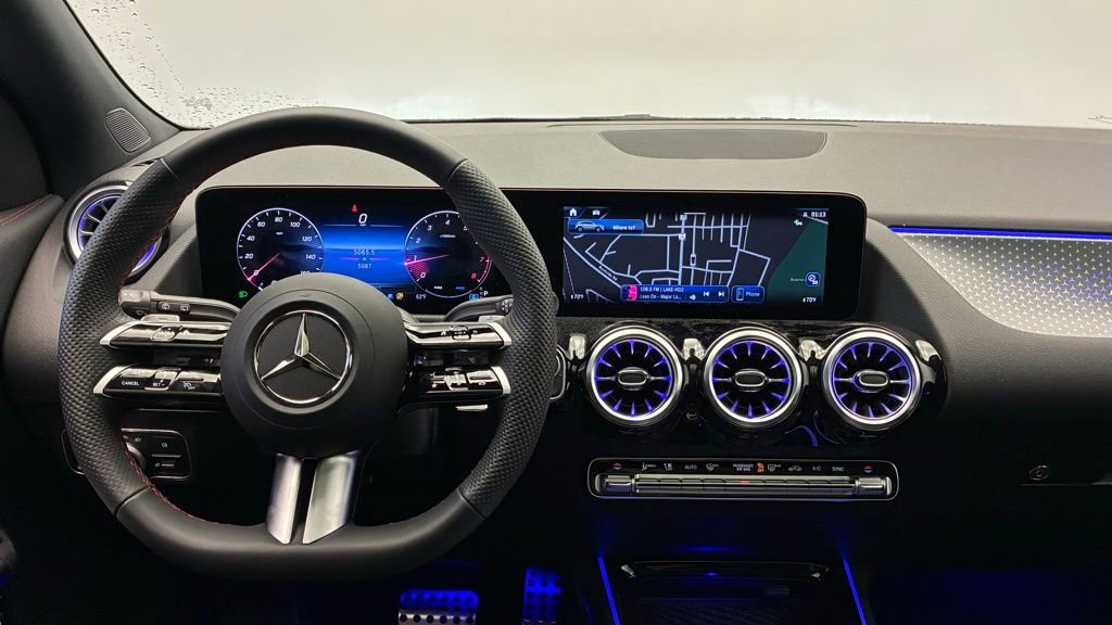 Certified 2025 Mercedes-Benz GLA 250 4MATIC image 17