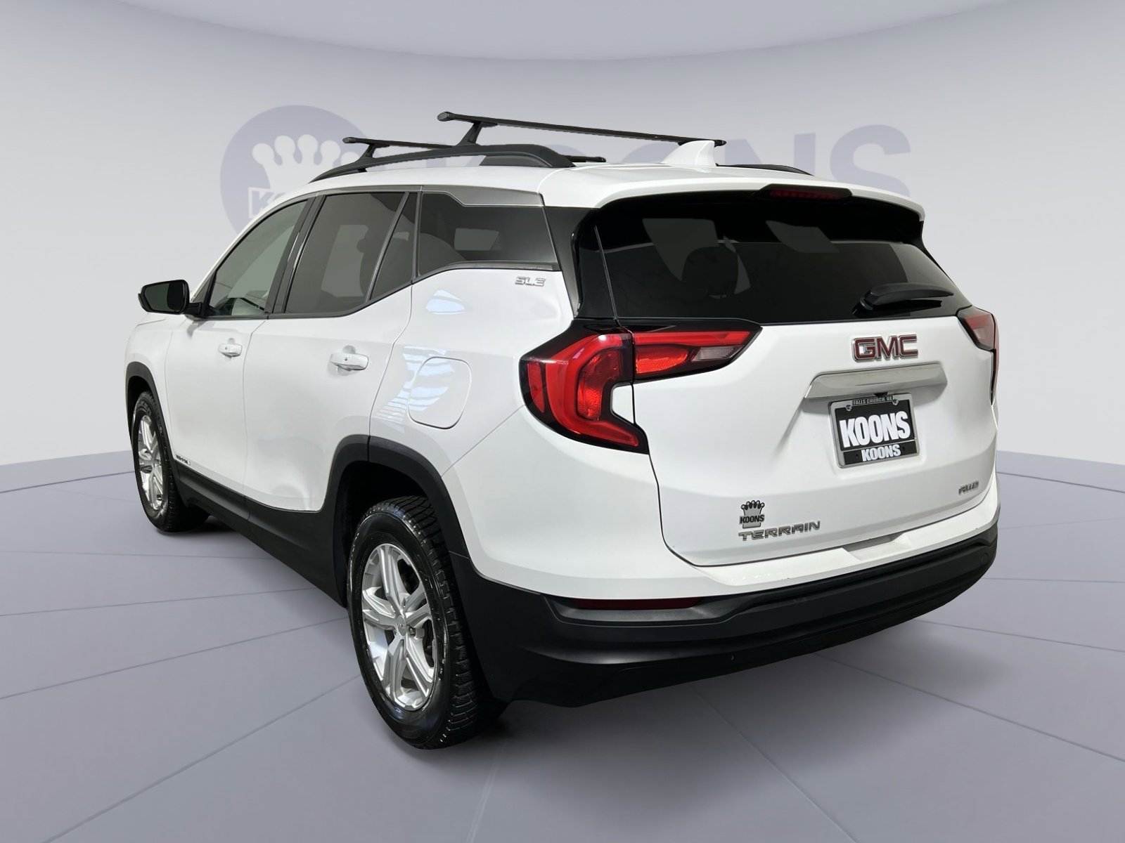 Used 2020 GMC Terrain SLE w/ Driver Convenience Package image 4