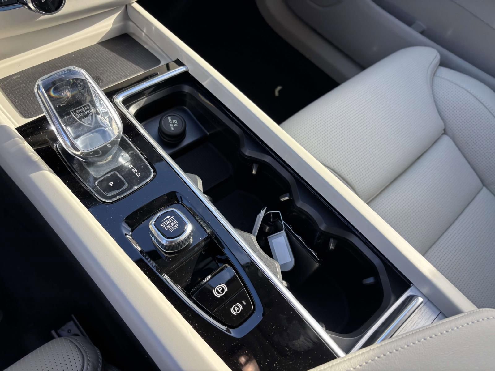 New 2026 Volvo XC60 B5 Ultra w/ Protection Package Premier image 22