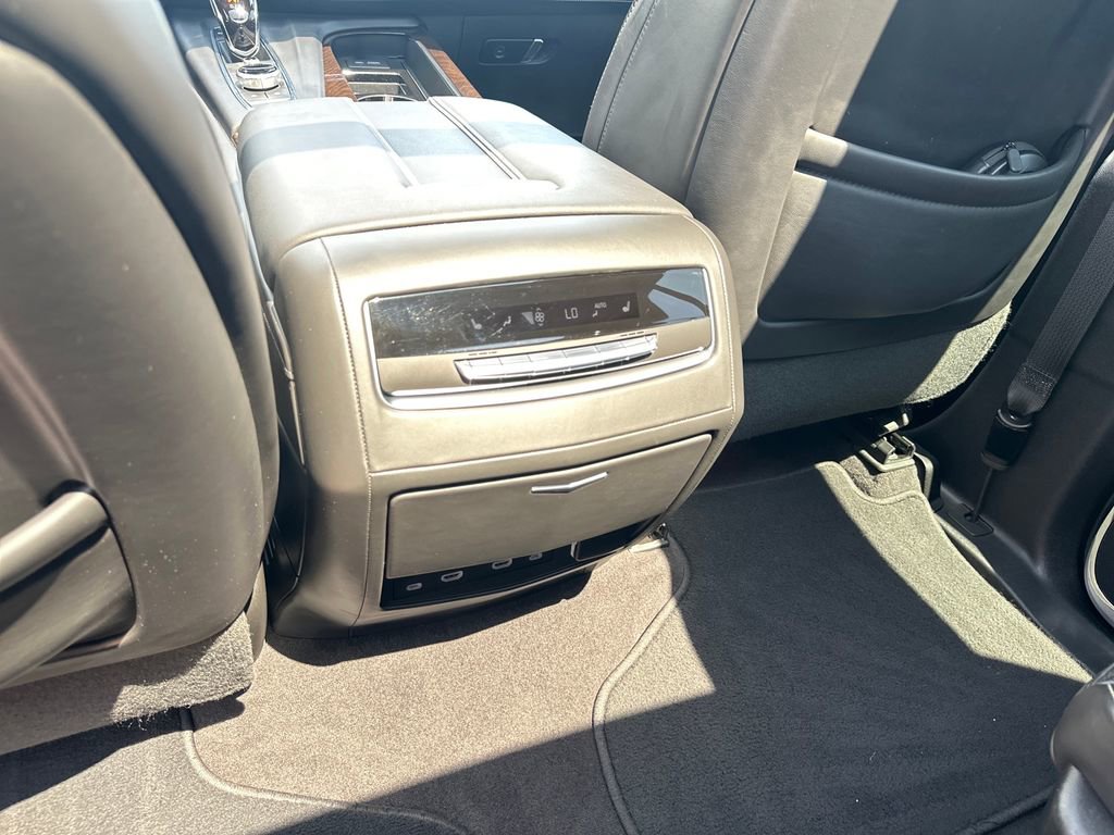 Used 2023 Cadillac Escalade Sport Platinum w/ LPO, ONYX Package AWD/4WD image 29