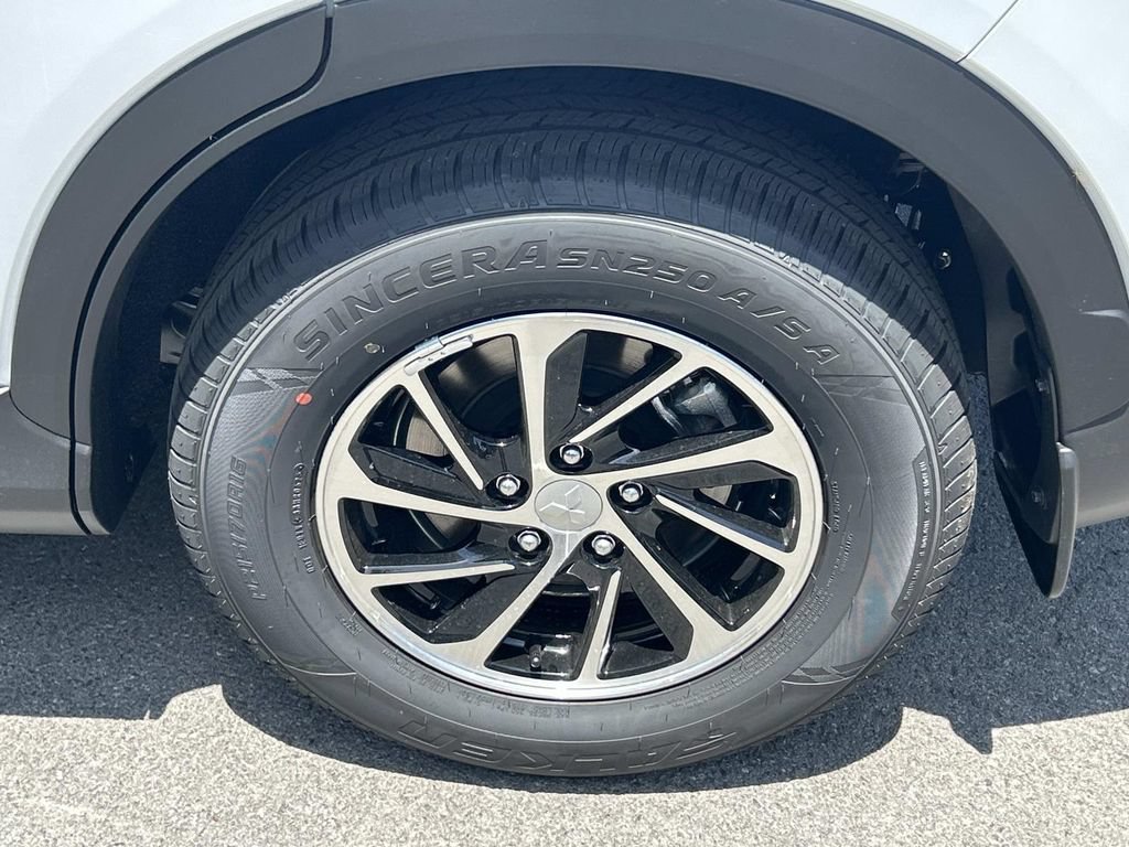 New 2026 Mitsubishi Eclipse Cross ES AWD/4WD image 12