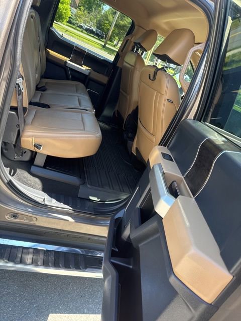 Used 2022 Ford F350 Lariat w/ Chrome Package AWD/4WD image 18